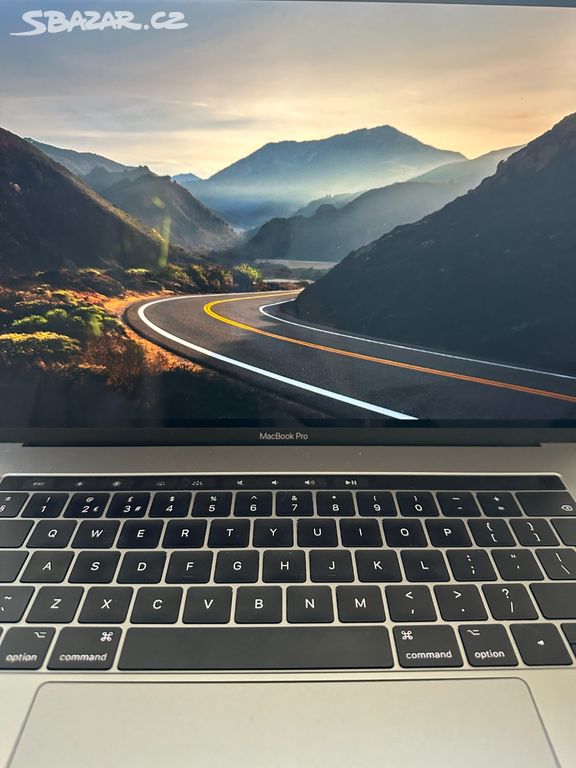 Macbook pro 15 inch 2017 Touch Bar